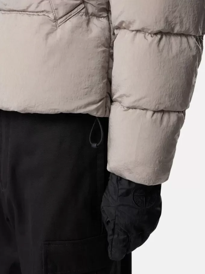 Donsjack met anti-drop en drukknoopzakken Donsjack met anti-drop en drukknoopzakken