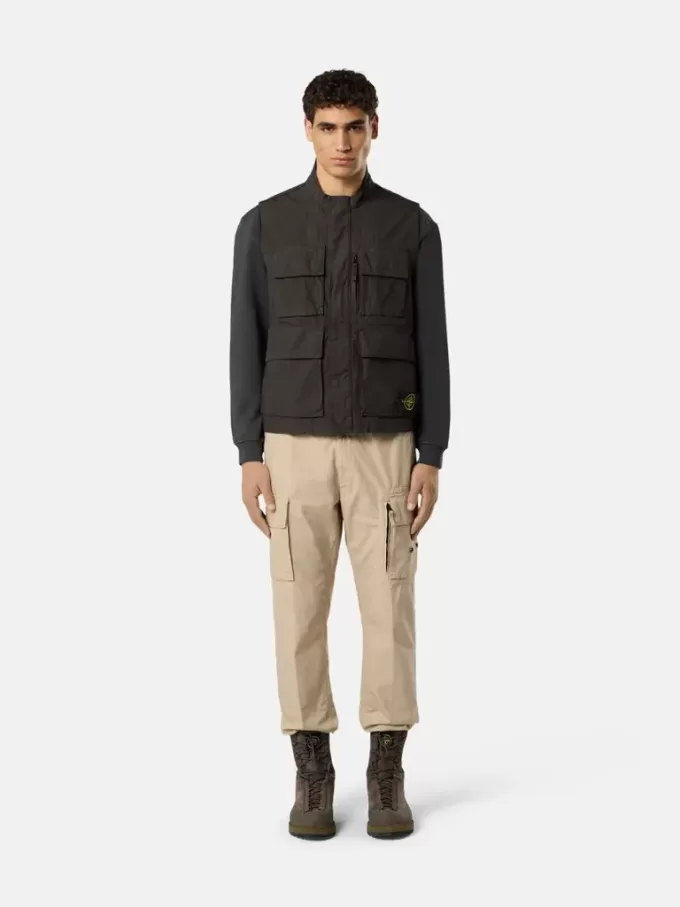 Functioneel vest met anti-drop en multi-pocket ontwerp. Functioneel vest met anti-drop en multi-pocket ontwerp.