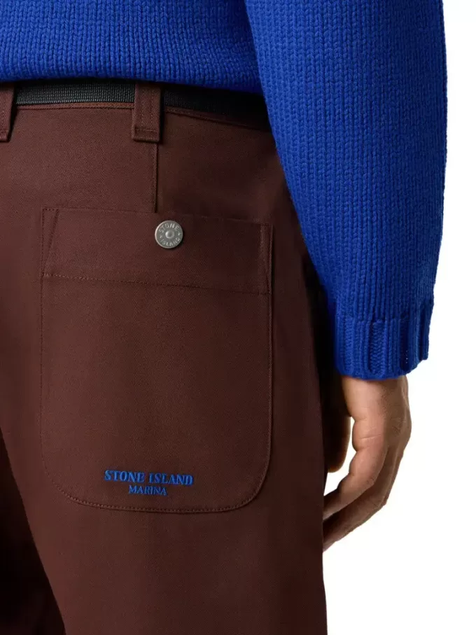 Losvallende chino met nylon riem