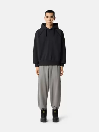 Oversized sweatshirt met capuchon en raglanmouwen.