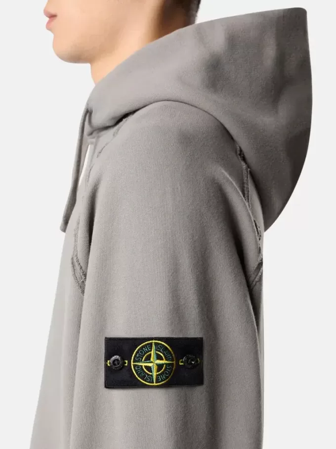 Oversized sweatshirt met capuchon en raglanmouwen.