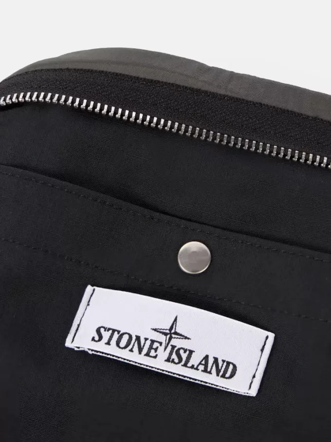 Pouch bag met voorvak en ripstop voering