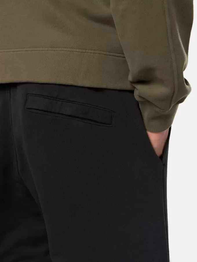 Regular-fit bermuda met elastische tailleband. Regular-fit bermuda met elastische tailleband.
