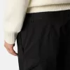 Regular-fit cargobroek met schuine ritszakken. Regular-fit cargobroek met schuine ritszakken.
