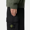 Regular fit joggingbroek met zak met balg aan de pijp. Regular fit joggingbroek met zak met balg aan de pijp.