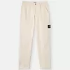 Relaxed-fit chino met elastische tailleband.