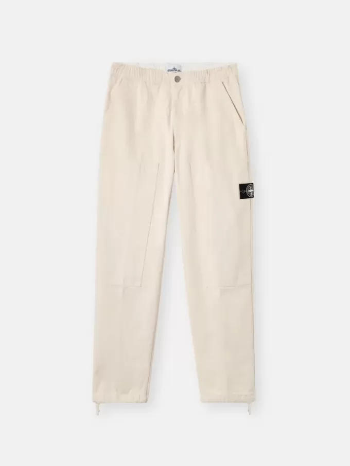Relaxed-fit chino met elastische tailleband.