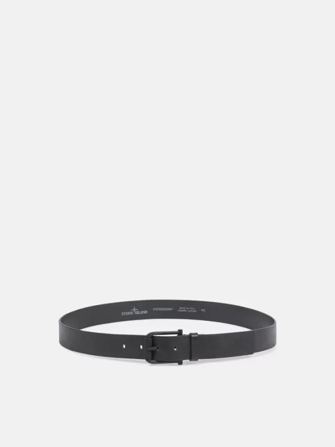 Riem met matte metalen gesp.