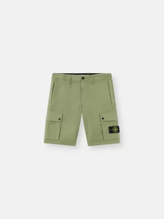 Slim-fit bermuda met ritszakken.