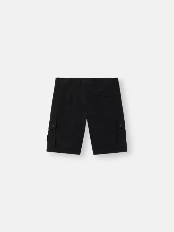 Slim-fit bermuda met ritszakken.