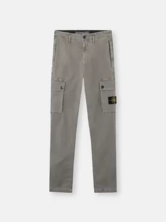 Slim-fit cargobroek met zakken met ritssluiting