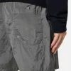 Slim-fit zwemshort met zakken en mesh voering Slim-fit zwemshort met zakken en mesh voering