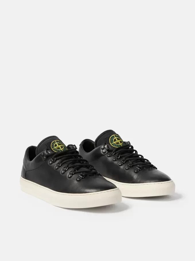 Sneaker met veters en logo