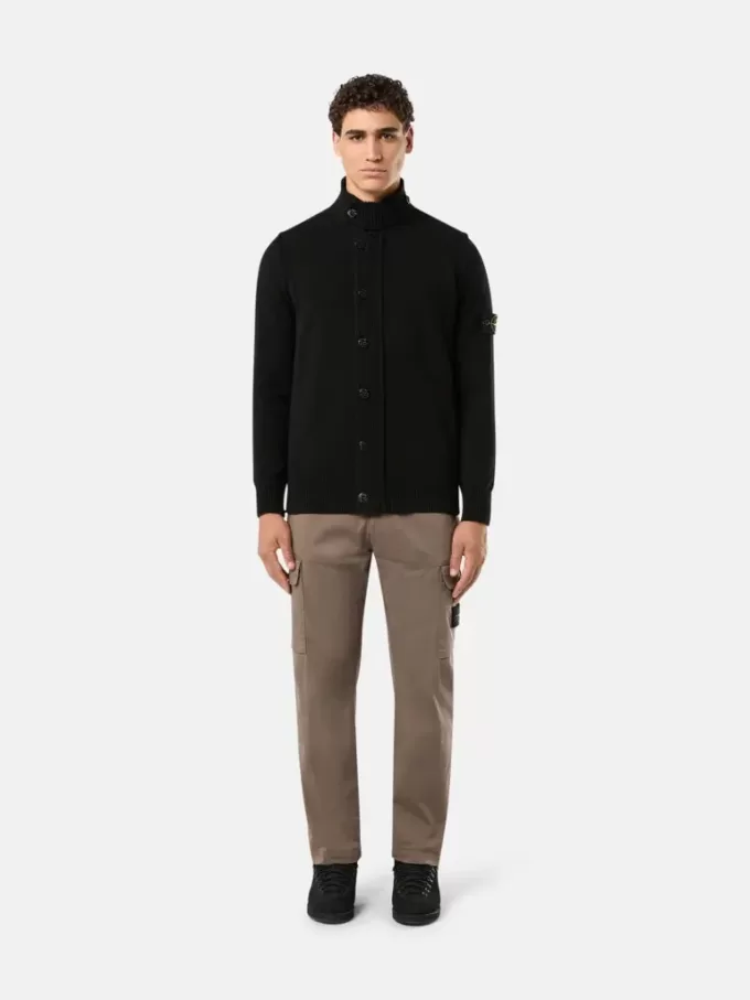 Sweater met knopen en vilten boorden