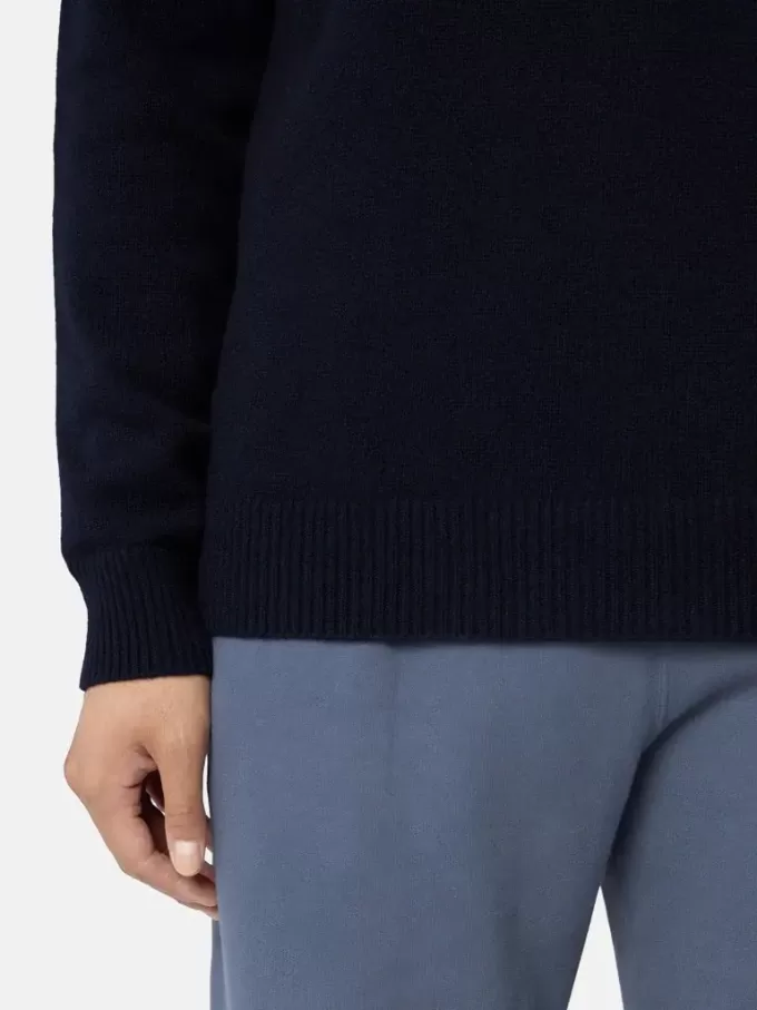 Trui met ronde hals en stiksel details