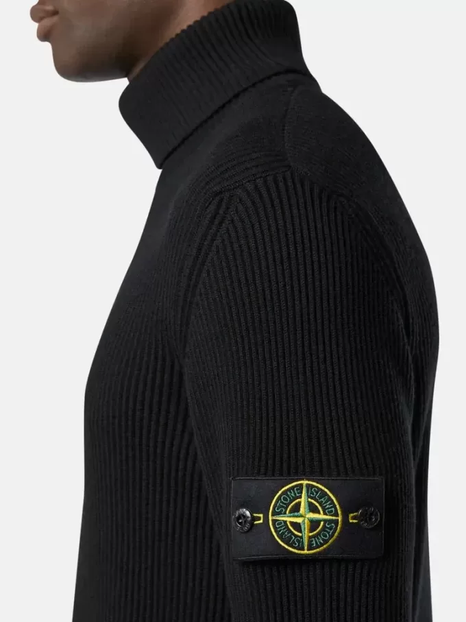 Turtleneck trui met fijne geribde boorden Turtleneck trui met fijne geribde boorden